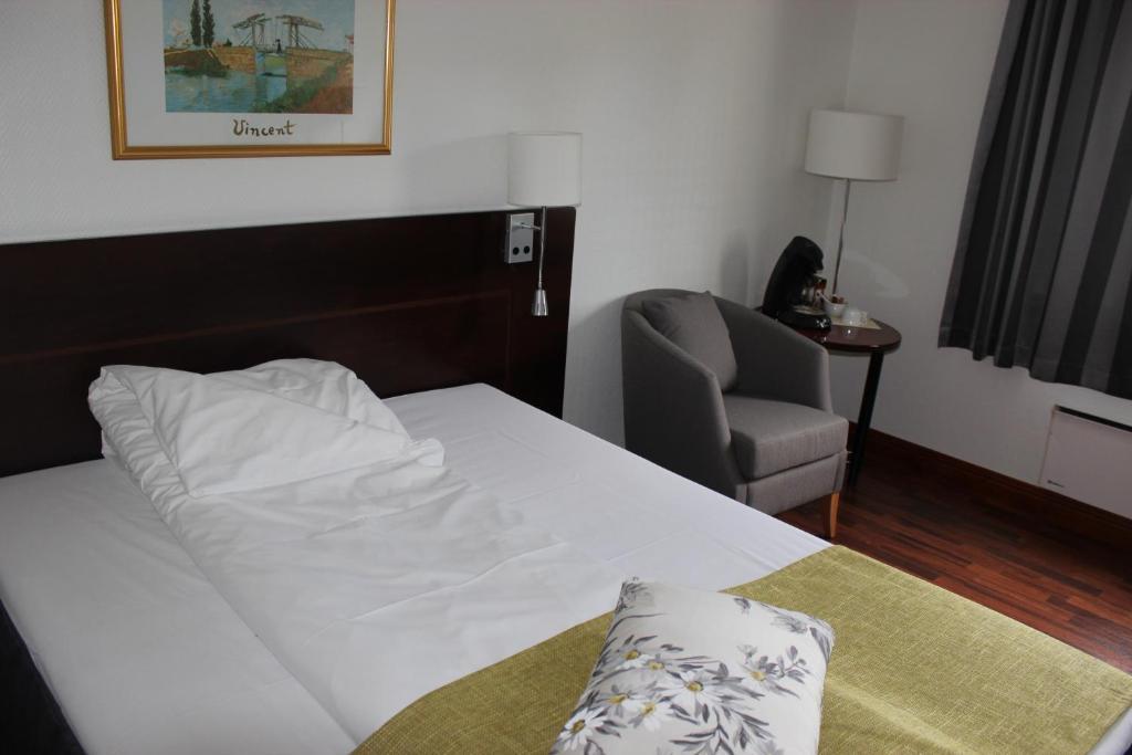 Grand Hotel Stord Room photo